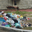 В Брянске улица Володарского района утонула в мусоре - БрянскToday.Ru