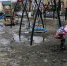 В Брянске детская площадка в парке Железнодорожников утонула в лужах - БрянскToday.Ru