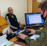 Брянские следователи купили одежду сбежавшей от снарядов семье из Донбасса - Телеканал Городской