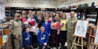 В «Брянсккниге» открылась выставка «Семья защитников Отечества» - Брянская Учительская газета