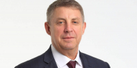 Губернатор Александр Богомаз поздравил брянских женщин с Днем матери - БрянскToday.Ru