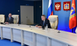 Губернатор провел ежегодную прямую линию с жителями Брянщины