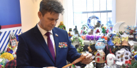 Сенатор РФ Василий Попадайло поддержал новогоднюю акцию «Ёлка желаний» - Единая Россия