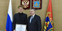 Брянский губернатор поздравил чемпиона мира по плаванию Илью Бородина - Газета Брянские новости