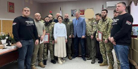 Губернатор Александр Богомаз передал группировке «Брянск» спецоборудование и наградил военнослужащих полка «Ахмат-Россия» - Администрация области