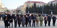 Вечная слава Героям: руководители области почтили память павших защитников Отечества - Областная Дума