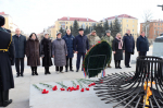 Вечная слава Героям: руководители области почтили память павших защитников Отечества
