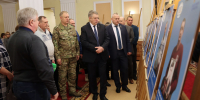 Выставку «Отец Героя» в Брянске посетил губернатор Александр Богомаз - Go32.Ru