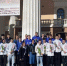 Волонтёры и футболисты поздравили жительниц Брянска - Go32.Ru