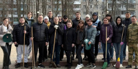 Сотрудники департамента внутренней политики привели в порядок сквер им. Гайдукова в Брянске - Брянская Учительская газета