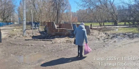 Брянцы пожаловались на мусор возле 60-й школы - мэрия вмешалась - Брянская улица