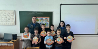 Трубчевским школьникам рассказали о первичных средствах пожаротушения - МЧС
