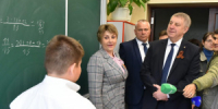 Брянский губернатор пообещал школе в Клетне спортплощадку с футбольным полем - Bryansk.News