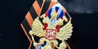 В преддверии 80-летия Великой Победы митрополит Александр с духовенством возложили венок и цветы к Поклонному Кресту у Памятника воинам-водителям - Брянская Епархия