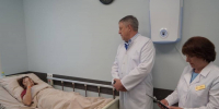 Богомаз в больнице навестил пострадавших при крушении поезда под Брянском - БрянскToday.Ru