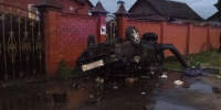 Под Карачевом легковушка перевернулась и врезалась в забор - ИА Наш Брянск.ru