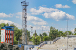 Под футбольное поле стадиона Брянских партизан засыплют 13 вагонов щебня