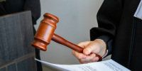 Суд взыскал 65 тыс рублей в пользу пострадавшей от мошенничества матери ребёнка-инвалида из Локтя - Сетевое издание Новости Брянска