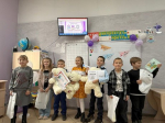 Самые классные первоклассники получили подарки