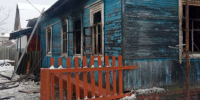 В Белых Берегах без крыши над головой остались женщина и ее 9-летний сын - Телеканал Городской