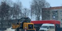 В Стародубе продолжают убирать последствия снегопада - БрянскToday.Ru