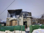 Четыре спецмашины тушили дом в Фокинском районе Брянска