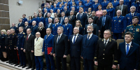 Губернатор Брянской области поздравил с профессиональным праздником сотрудников и ветеранов прокуратуры - Администрация области