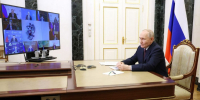 Путин дал поручение организовать доставку лекарств и медицинских изделий через мобильные аптечные пункты и отделения почтовой связи. - Ракурс 32