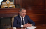 Медведев прокомментировал политические риски для Зеленского