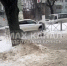 Внедорожник в Брянске протаранил ограждение и выскочил на тротуар - БрянскToday.Ru