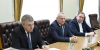 Брянский губернатор и президент АО «Завод «Снежеть» говорили о трудоустройстве молодежи и участников СВО - ИА Наш Брянск.ru