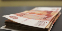 Свердловская область зафиксировала 100 случаев обнаружения поддельных банкнот в 2025 году - Ракурс 32