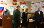 Семьям погибших героев передали государственные награды