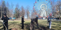 Брянцы массово вышли на второй общегородской субботник - БрянскToday.Ru