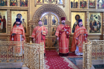 В Неделю 6-ю по Пасхе митрополит Александр совершил Литургию в Брянском кафедральном соборе