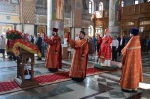 В Неделю 6-ю по Пасхе митрополит Александр совершил Литургию в Брянском кафедральном соборе