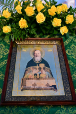 В канун дня памяти праведного Иоанна Кронштадтского митрополит Александр совершил всенощное бдение в Брянском кафедральном соборе