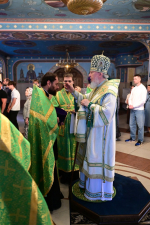 В канун дня памяти праведного Иоанна Кронштадтского митрополит Александр совершил всенощное бдение в Брянском кафедральном соборе