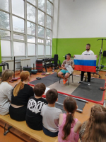 «Символ единства: история государственного флага России»