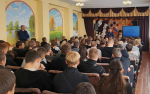 Заместитель начальника исправительной колонии № 5 г. Стародуба Павел Халепо пообщался со студентами